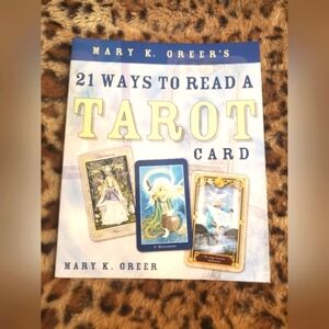 21 Ways To Read A Tarot Card. Tarot Book.  Learn Tarot. Tarot Cards. Divination.